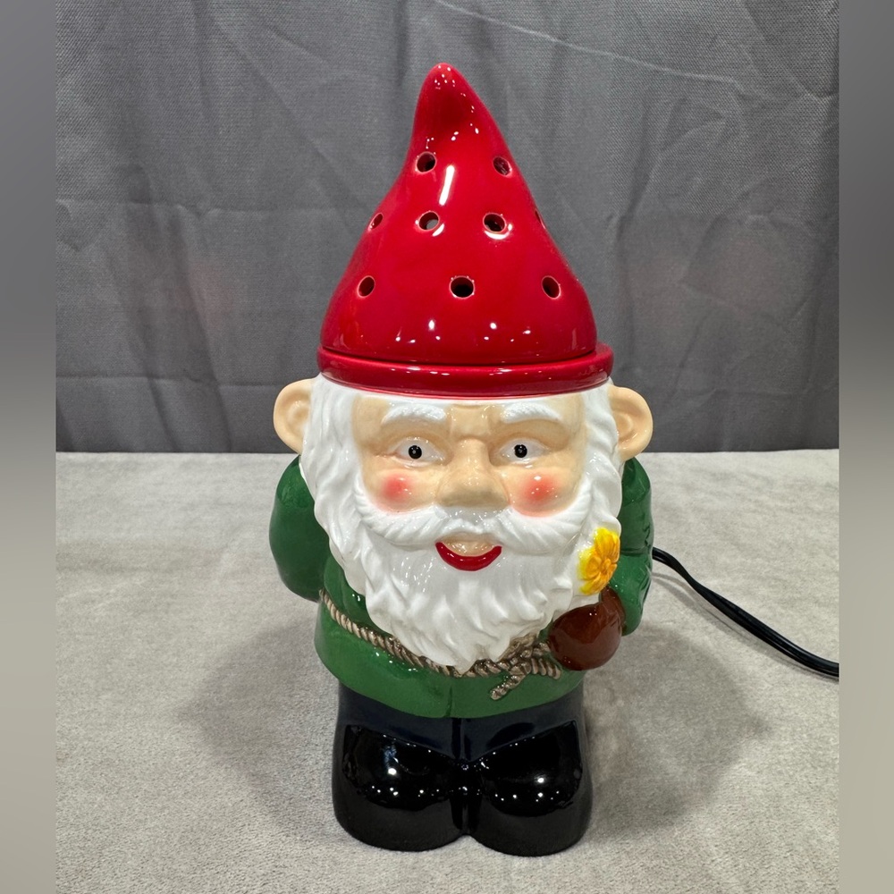 Scentsy Garden Gnome Full-Size Ceramic Wax Warmer Retired 2017